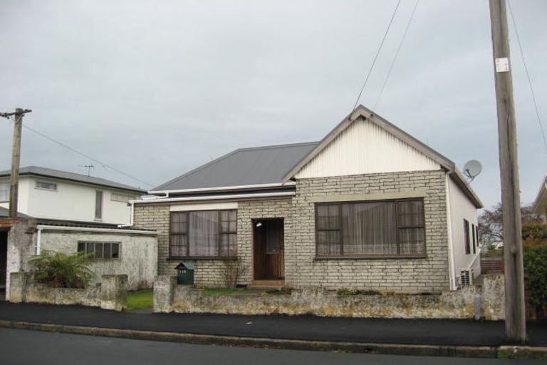 Photo of property in 115 Macandrew Road, South Dunedin, Dunedin, 9012