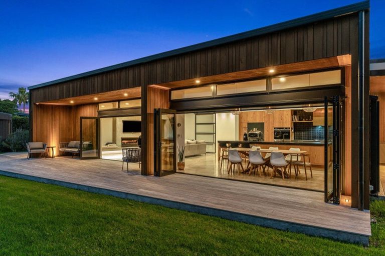 Photo of property in 15 Edgewater Place, Matapouri, Whangarei, 0173