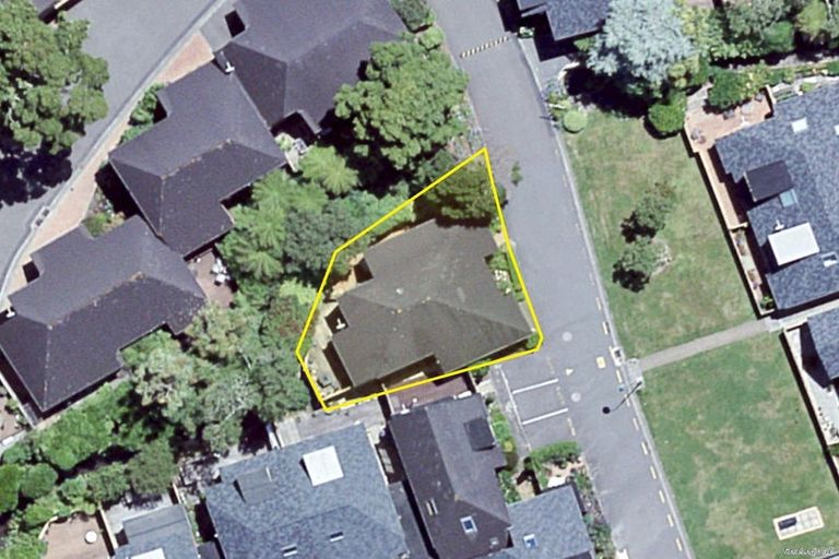 Photo of property in 20 Futuna Close, Karori, Wellington, 6012