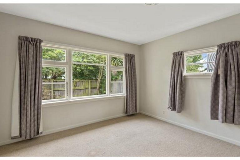 Photo of property in 5 Tara Street, Riccarton, Christchurch, 8041