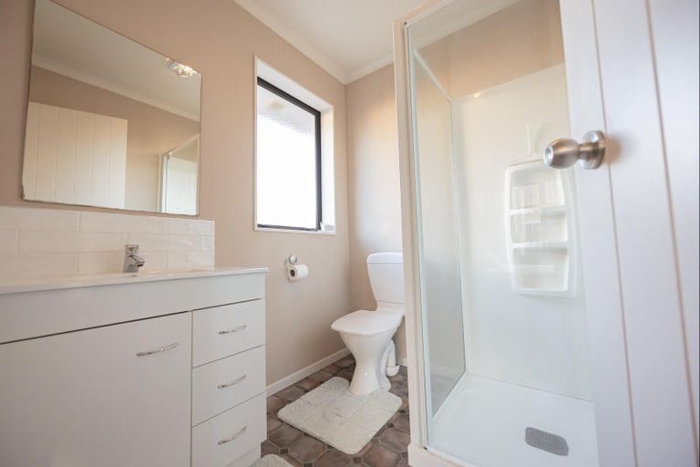 Photo of property in 4 Nevada Way, Kelvin Grove, Palmerston North, 4414