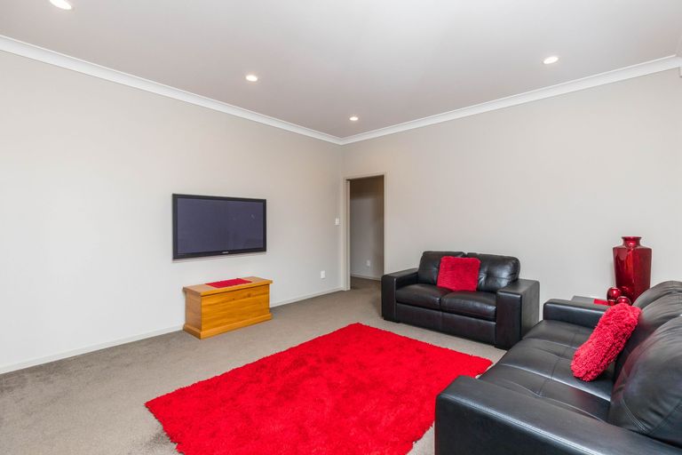 Photo of property in 7 Asola Place, Karaka, Papakura, 2113