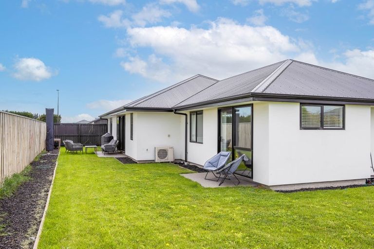 Photo of property in 156 Faringdon Boulevard, Rolleston, 7615