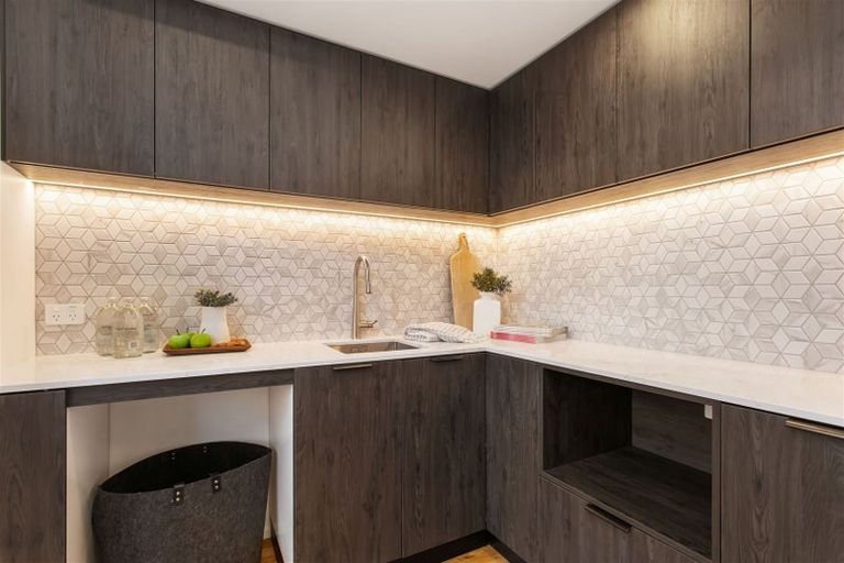Photo of property in 22a Wroxton Terrace, Merivale, Christchurch, 8014
