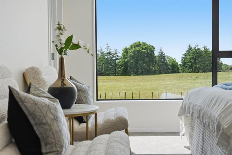 Photo of property in 47 Derbyshire Lane, Karaka, Papakura, 2580