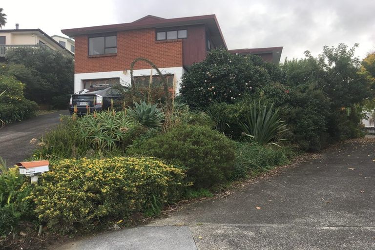 Photo of property in 11a Orewa Heights Crescent, Orewa, 0931