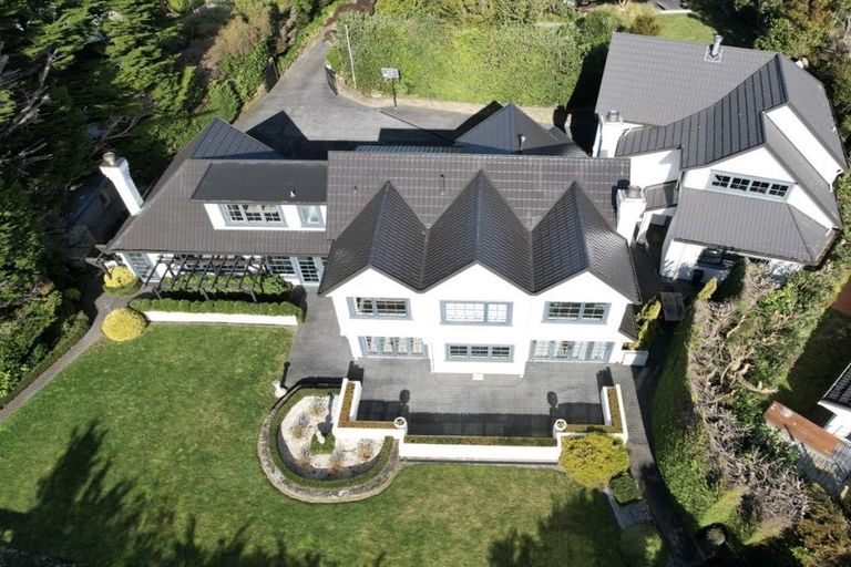 Photo of property in 29 Padnell Crescent, Paparangi, Wellington, 6037