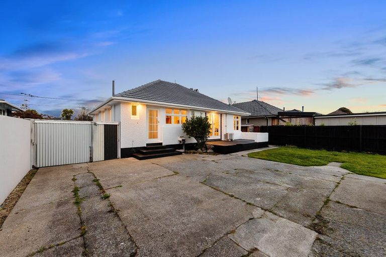 Photo of property in 45 Coopers Road, Dallington, Christchurch, 8061