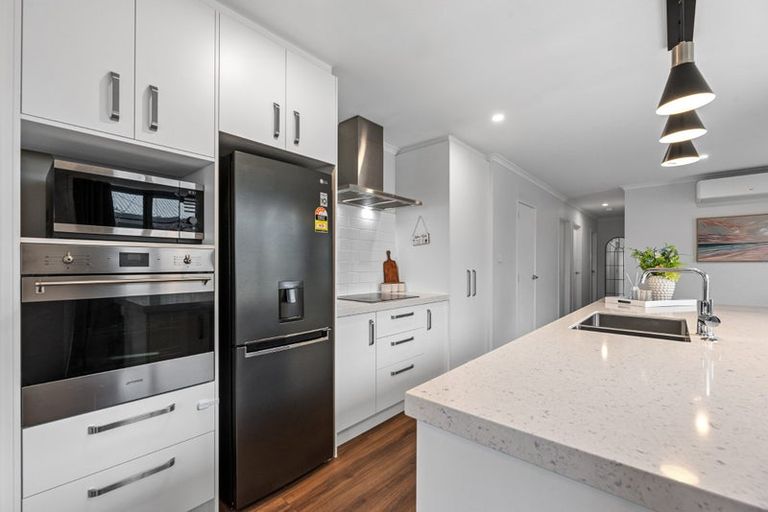 Photo of property in 66 Union Drive, Papamoa, 3118