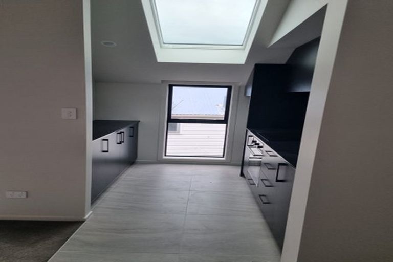 Photo of property in 82u1 Kilbirnie Crescent, Kilbirnie, Wellington, 6022