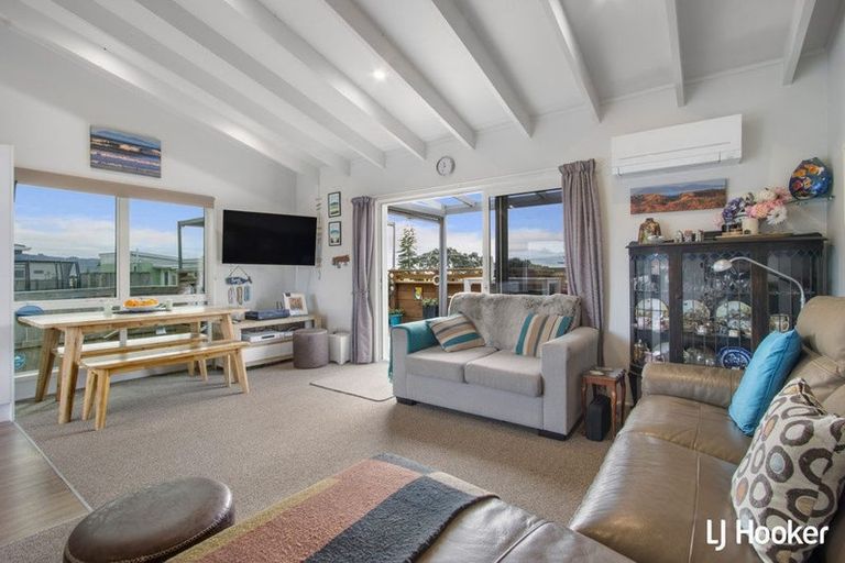 Photo of property in 5 Hanlen Avenue, Waihi Beach, 3611