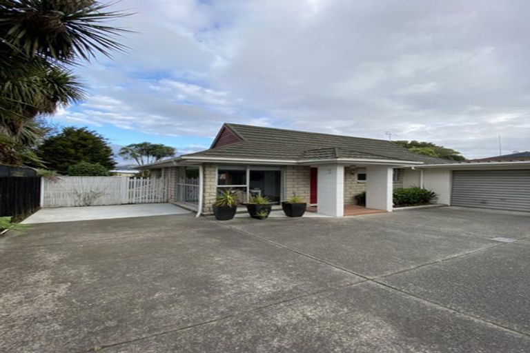 Photo of property in 10 Urella Place, Spreydon, Christchurch, 8024