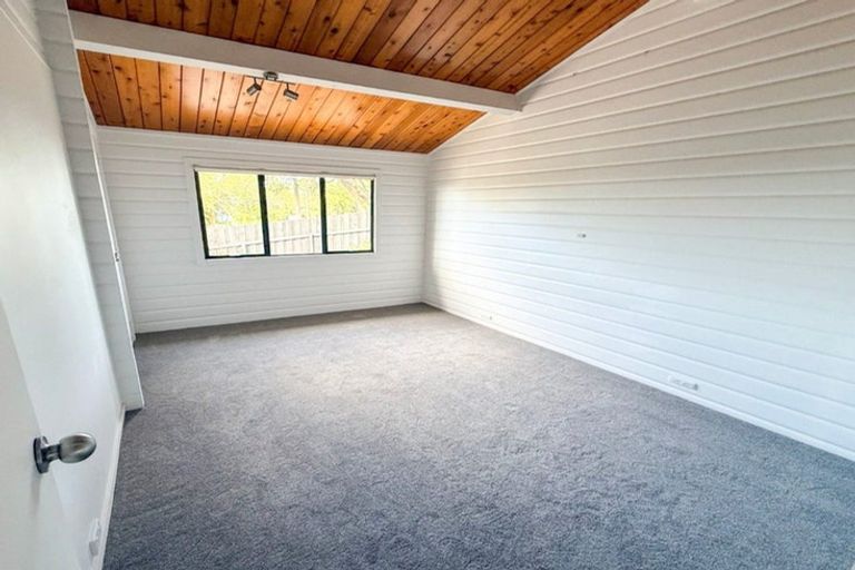 Photo of property in 1 Ngahere Views, Orewa, 0931