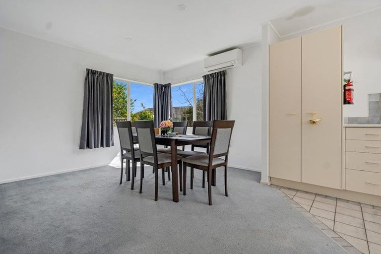 Photo of property in 678d Te Atatu Road, Te Atatu Peninsula, Auckland, 0610