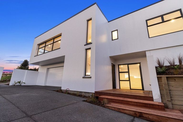 Photo of property in 228a Heta Road, Merrilands, New Plymouth, 4312