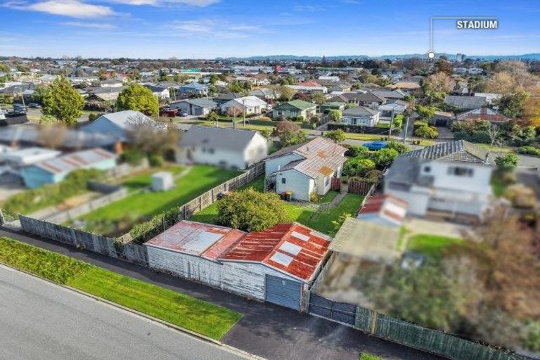 Photo of property in 26 Mackworth Street, Woolston, Christchurch, 8062