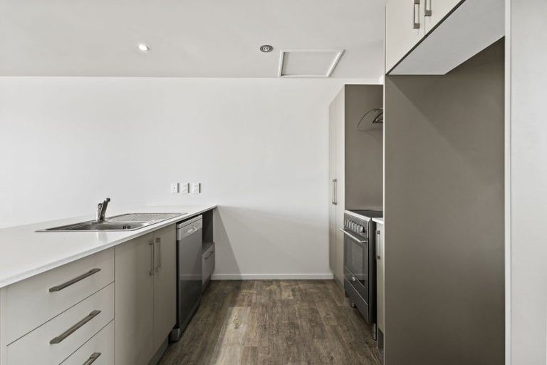 Photo of property in 2/19 Cameron Street, Sydenham, Christchurch, 8023