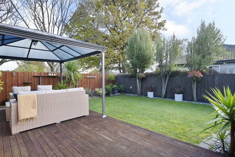 Photo of property in 50 Dunedin Street, Redwood, Christchurch, 8051