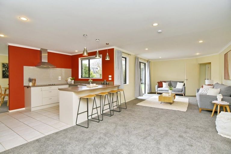 Photo of property in 11 Parkside Crescent, Northwood, Christchurch, 8051