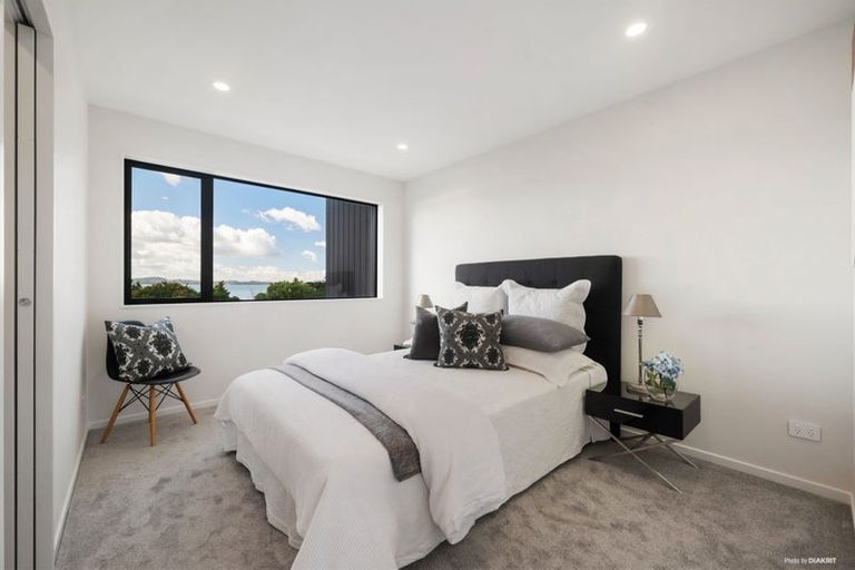 Photo of property in 48 Observation Green, Hobsonville, Auckland, 0616