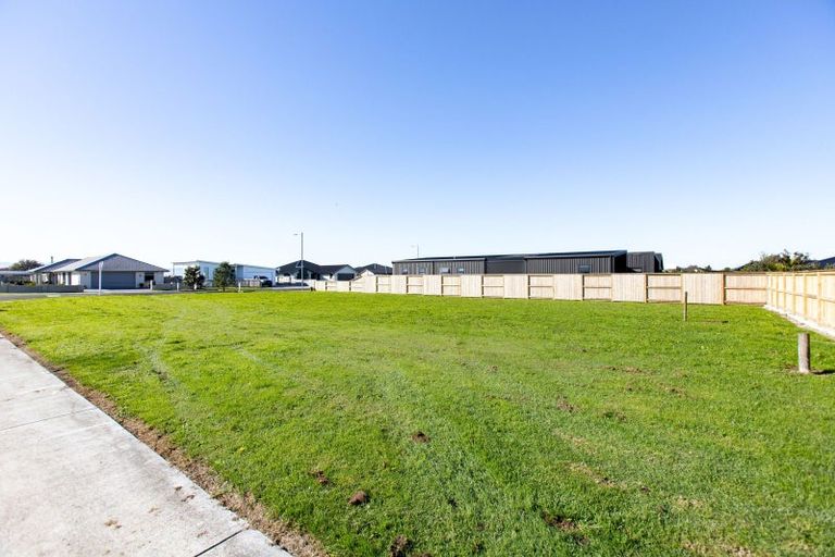 Photo of property in 25 Mcwatters Drive, Ngatea, 3503