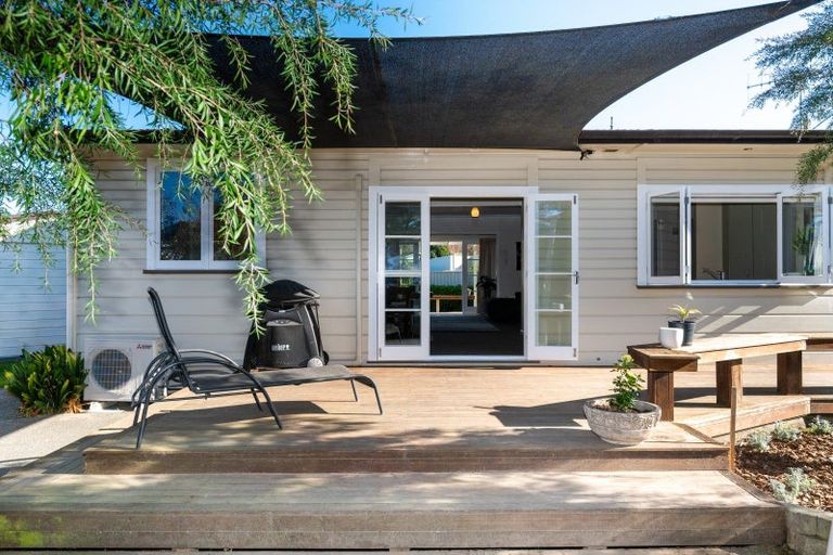 Photo of property in 17 Golding Road, Taradale, Napier, 4112