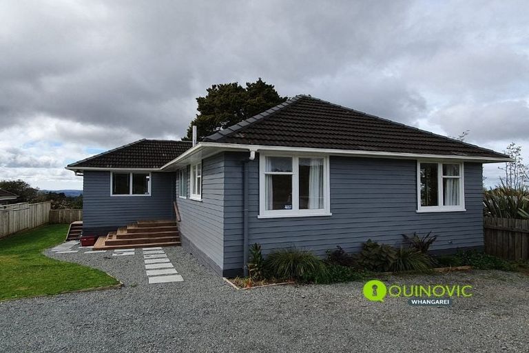 Photo of property in 2 Lake Ora Road, Te Kamo, Whangarei, 0112
