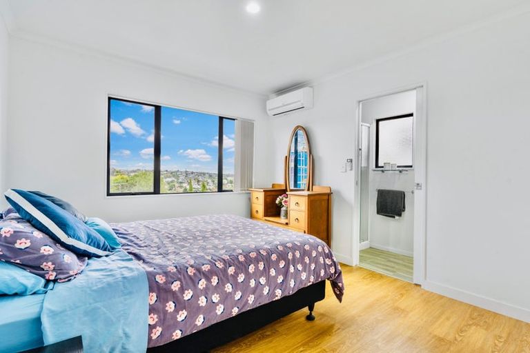 Photo of property in 2/82a Coronation Road, Hillcrest, Auckland, 0627