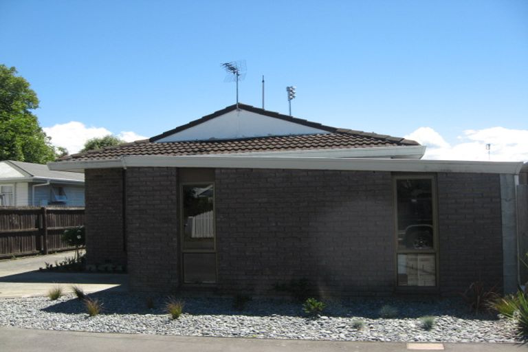 Photo of property in 2/81 Dover Street, St Albans, Christchurch, 8014