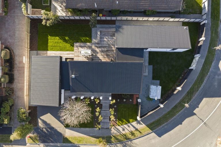 Photo of property in 19 Dunbarton Street, Redwood, Christchurch, 8051