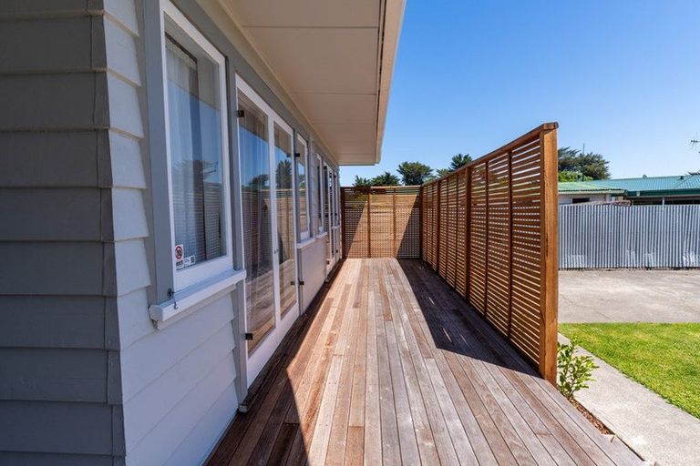 Photo of property in 2/64 Menin Road, Onekawa, Napier, 4110