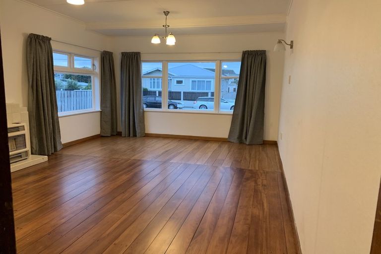 Photo of property in 15 Liverpool Street, Miramar, Wellington, 6022