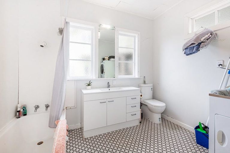 Photo of property in 110 Grafton Road, Roseneath, Wellington, 6011