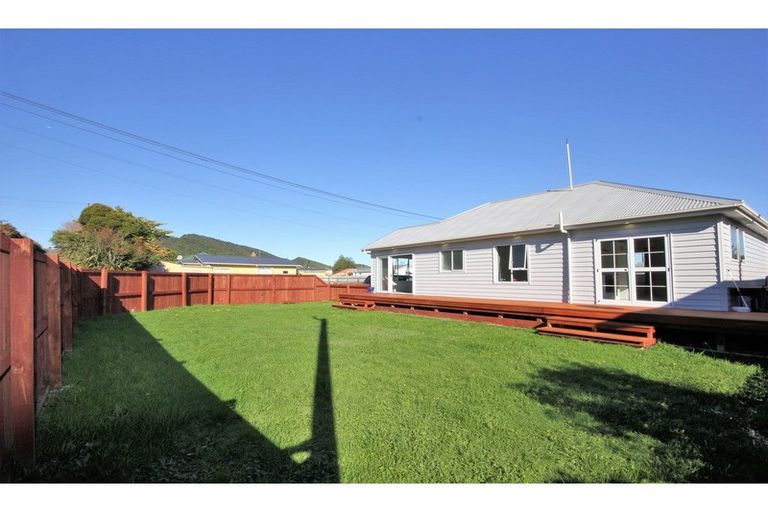 Photo of property in 10a Fox Street, Levin, 5510