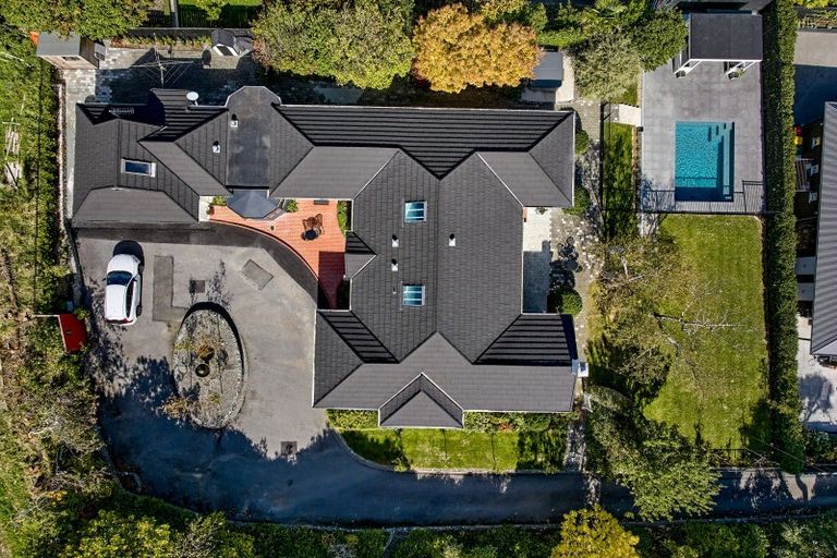 Photo of property in 68 Cheviot Road, Lowry Bay, Lower Hutt, 5013