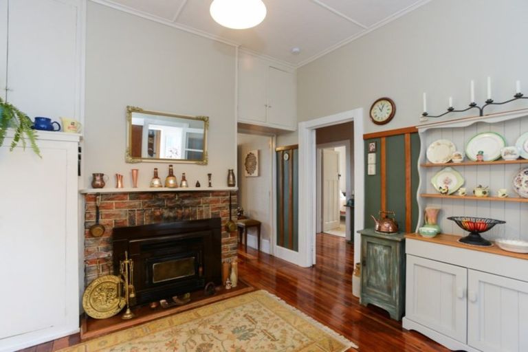 Photo of property in 43 Racecourse Road, Waipukurau, 4200