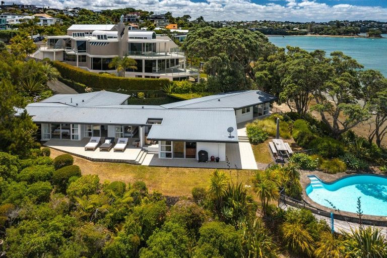 Photo of property in 62 Sharon Road, Waiake, Auckland, 0630