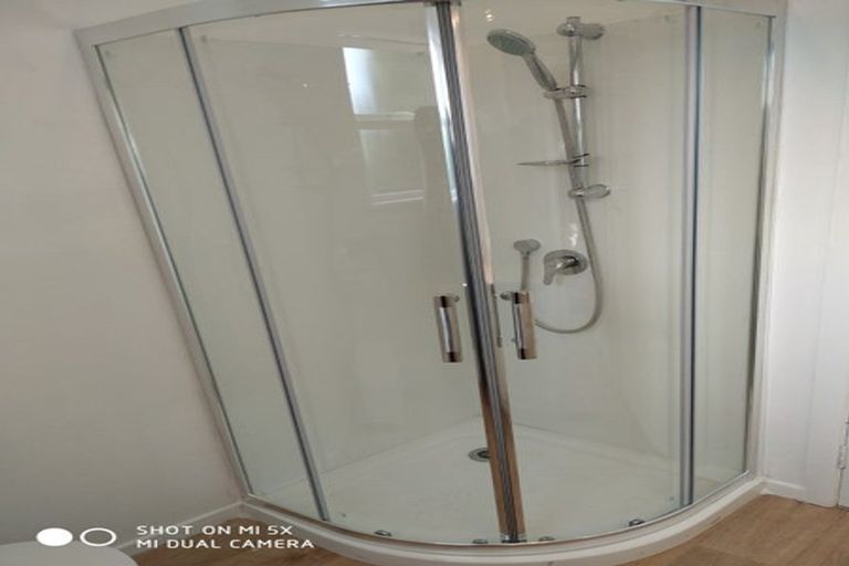 Photo of property in 88 Newlands Road, Newlands, Wellington, 6037