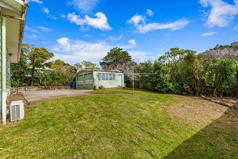 Photo of property in 19 Doone Place, Massey, Auckland, 0614