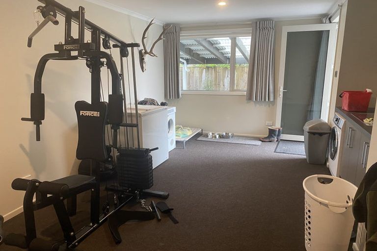 Photo of property in 96 Brougham Street, Westport, 7825