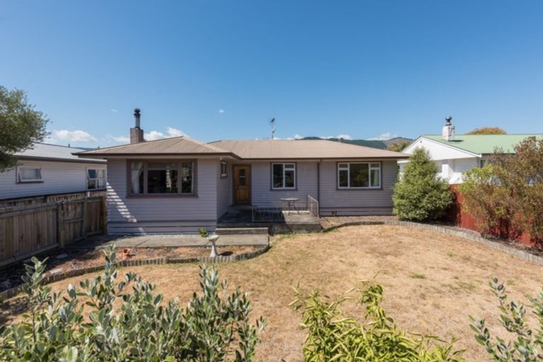 Photo of property in 37 Gladstone Road, Richmond, 7020