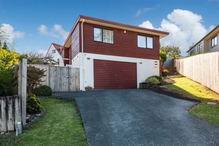 Photo of property in 34 Garton Drive, Massey, Auckland, 0614