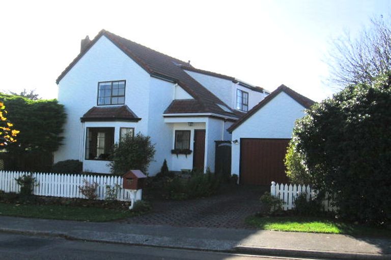 Photo of property in 5 Mallard Grove, Churton Park, Wellington, 6037