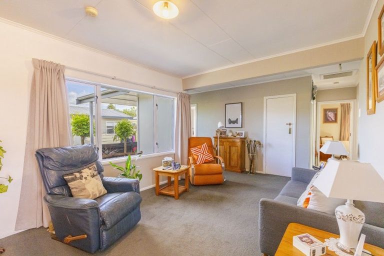 Photo of property in 111 Tavistock Road, Waipukurau, 4200