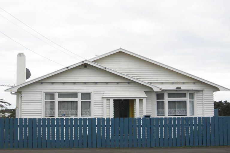 Photo of property in 170 Tukapa Street, Westown, New Plymouth, 4310