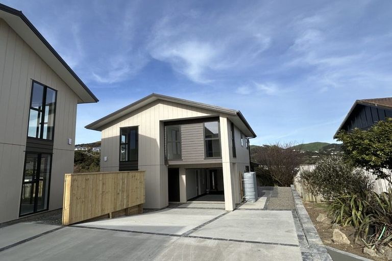 Photo of property in 9 Barque Crescent, Whitby, Porirua, 5024