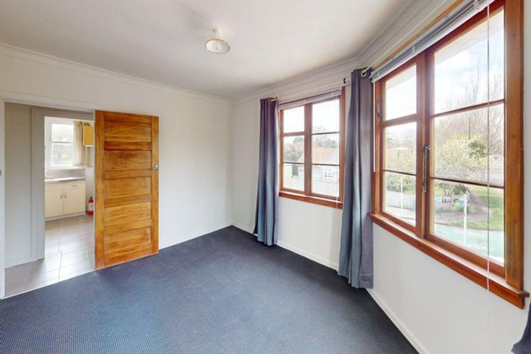 Photo of property in 539-541 Featherston Street, Roslyn, Palmerston North, 4414
