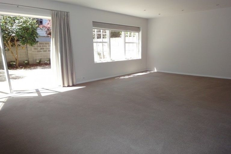 Photo of property in 7 Kilmore Street, Christchurch Central, Christchurch, 8013