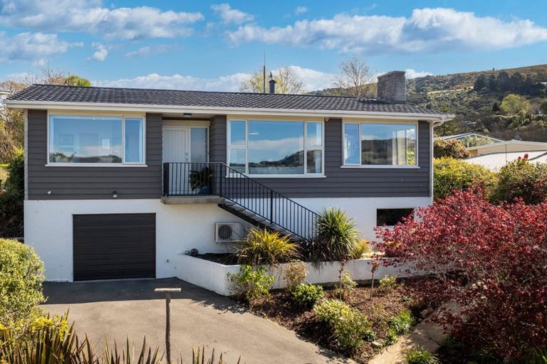 Photo of property in 25 Pioneer Crescent, Helensburgh, Dunedin, 9010