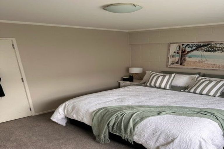 Photo of property in 4 Four Trees, Cockle Bay, Auckland, 2014